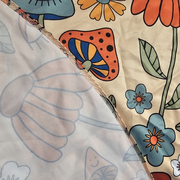 Psychedelic Floral Mushroom Round Tapestry Tablecloth - Picture 5 of 6
